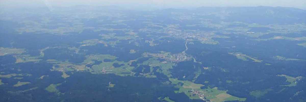 Verortung via Georeferenzierung der Kamera: Aufgenommen in der Nähe von Regen, Deutschland in 2500 Meter